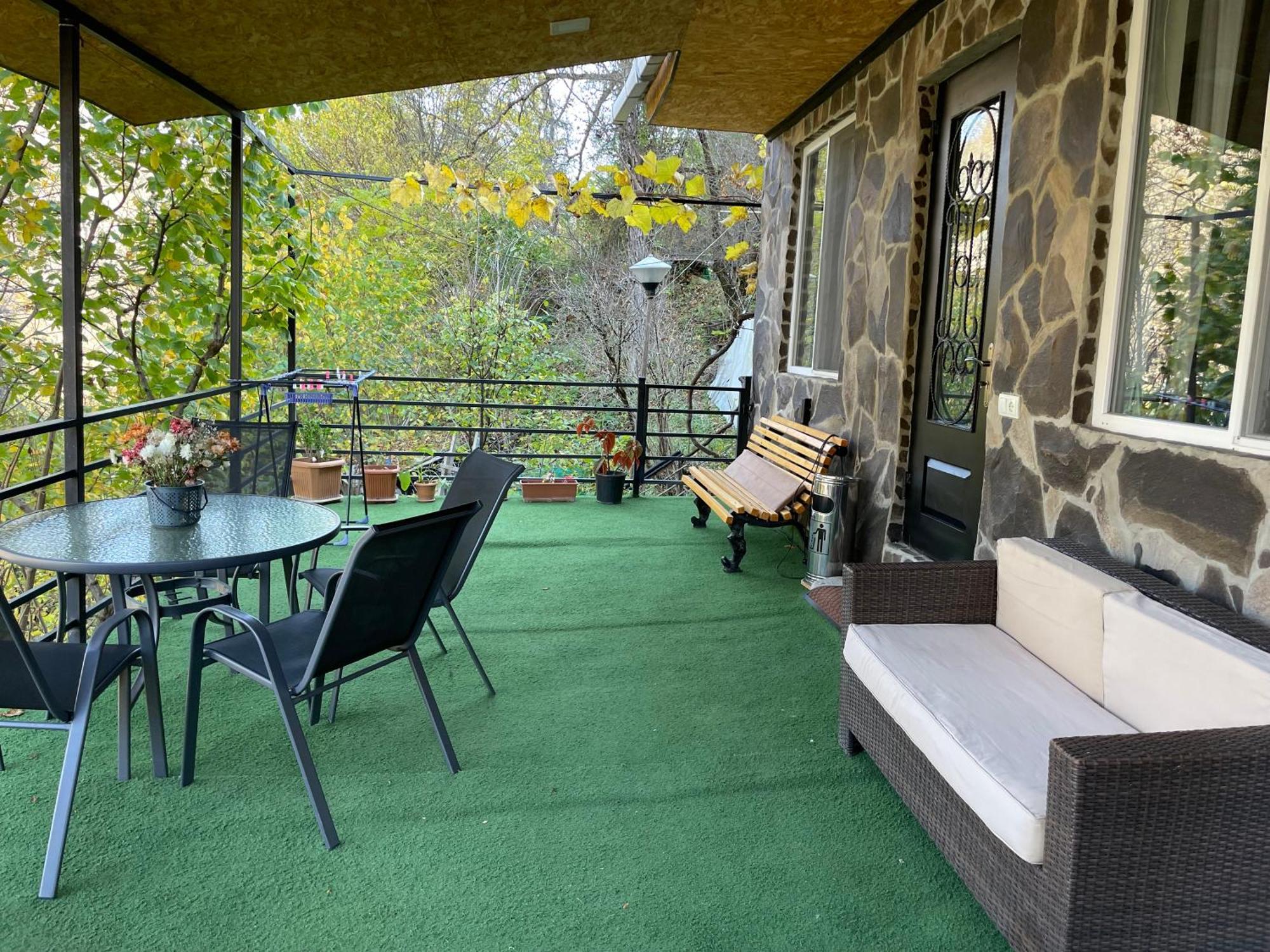 Borjomi Veranda Exteriör bild